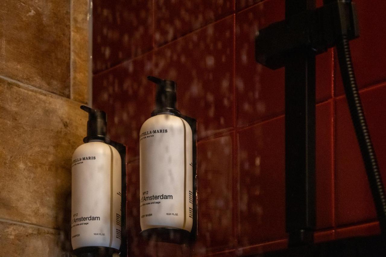Hotel Four ヘルドロップ エクステリア 写真